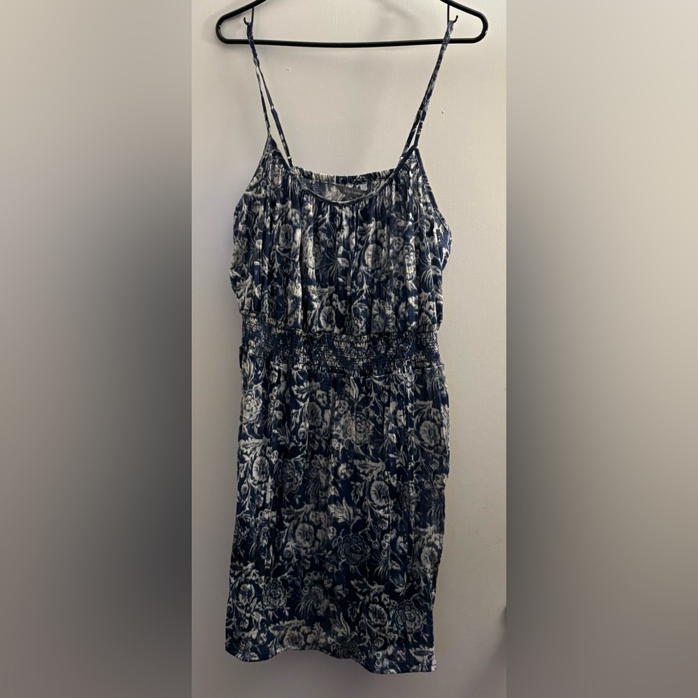 Women’s Daisy Fuentes Navy and off white Floral spaghetti strap midi dress in XL